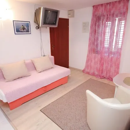 Apartment Studio Vis 2476a Vis